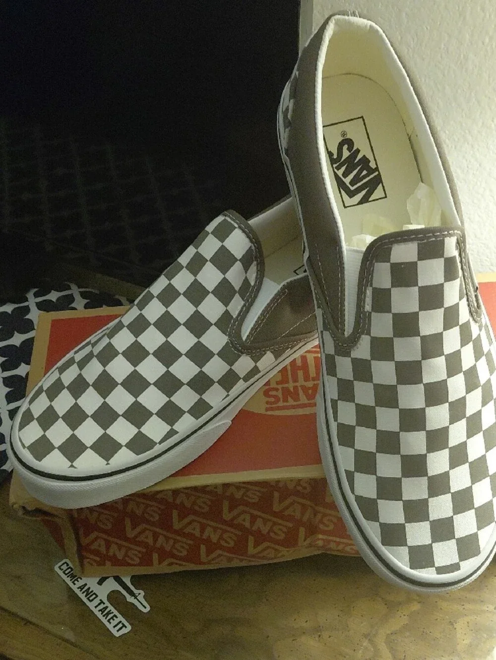 Brand New Men’s Vans Slip-On Checkerboard Sneakers — Gray/White